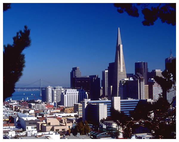 Skyline with Pyramid: 